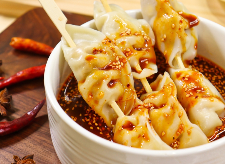 覆蓋家庭客群，注重“堂食+外賣”雙渠道